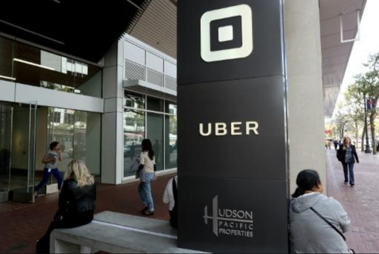 Un hacker que dice tener 18 años publicó capturas de pantalla tomadas desde el interior de las computadoras de Uber. Foto: AFP.