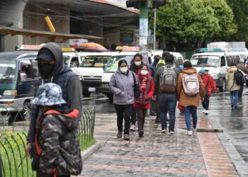 A vísperas de septiembre, otro frente frío ingresa al país con heladas y fuertes vientos