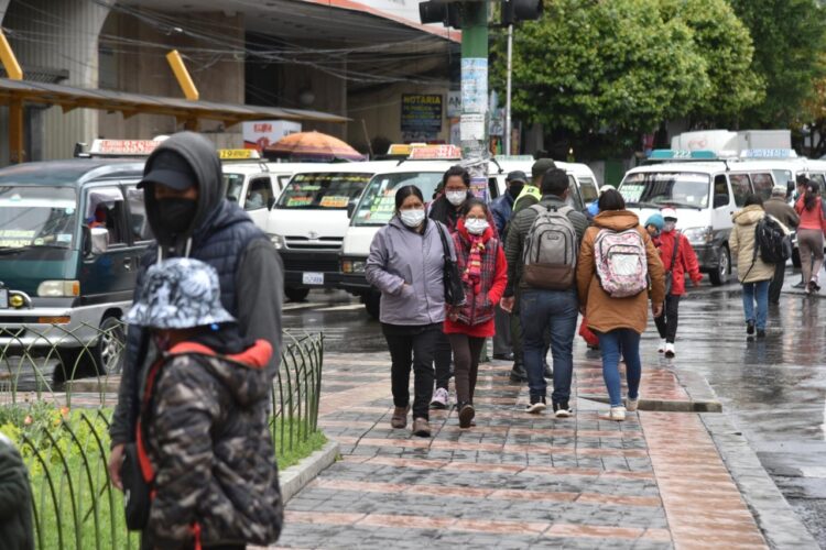 A vísperas de septiembre, otro frente frío ingresa al país con heladas y fuertes vientos