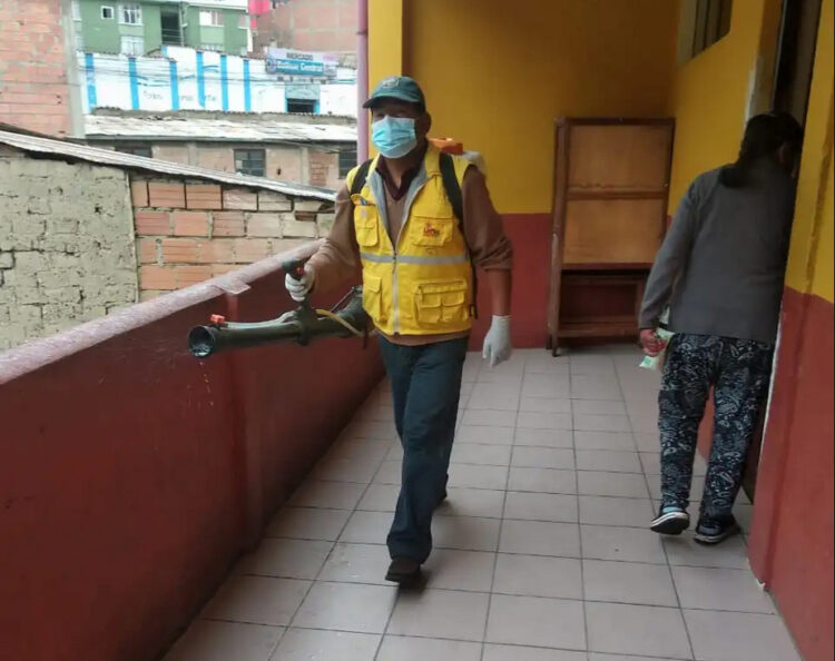 La Alcaldía de La Paz reporta la desinfección de 134 unidades educativas