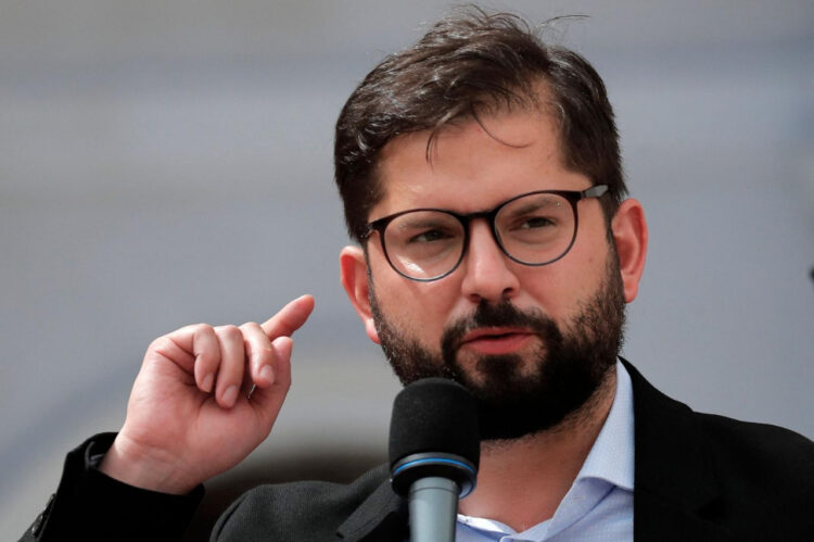 Boric gira a la centroizquierda en cambio ministerial tras fracaso de la nueva Constitución