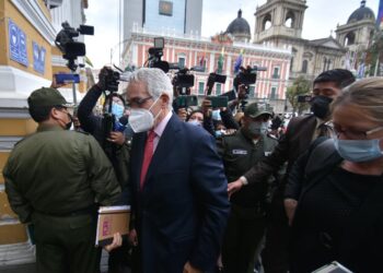 Diego García-Sayán, al ingresar este miércoles a la Asamblea Legislativa. Foto: APG