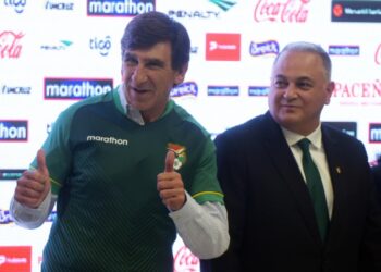 Gustavo Costas puede pagar los ‘platos rotos’ en su estreno