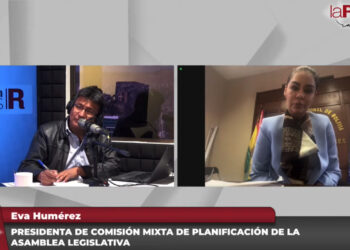 Eva Humérez y Rubén Atahuichi, en La Razón Radio.