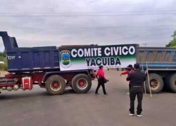 Tarija cumple paro cívico de 24 horas en rechazo por el estudio del campo Margarita-Huacaya