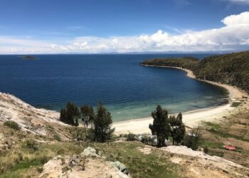 Residencias y talleres en artes vivas y teatro se trasladan al Lago Titicaca en febrero