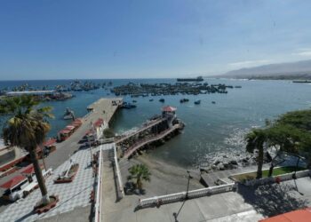 Perú y Bolivia potenciarán Ilo y el país importará diésel a través de ese puerto