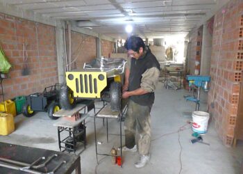 ¿Sabía que hay juguetes indestructibles?, artesanos los fabrican en La Paz