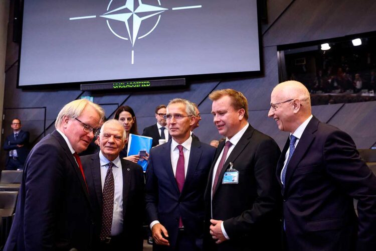 Jefe de la UE advierte que fuerzas rusas serán "aniquiladas" si usan armas nucleares