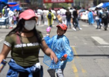 El Prado paceño acoge otra vez juegos con agua