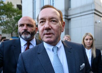 Actor Kevin Spacey niega acusaciones de abuso sexual en juicio en Nueva York