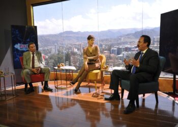 Rolando Kempff, Claudia Benavente y Jaime Ascarrunz, en Piedra, Papel y Tinta. Foto: Oswaldo Aguirre