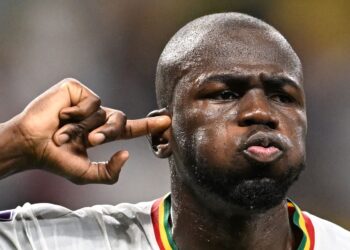 Koulibaly clasifica a Senegal, en el nombre de Bouba Diop