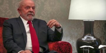 Lula, afirmó que no es el momento de "juzgar" la elección de Catar como sede del Mundial de fútbol que comienza del domingo.
