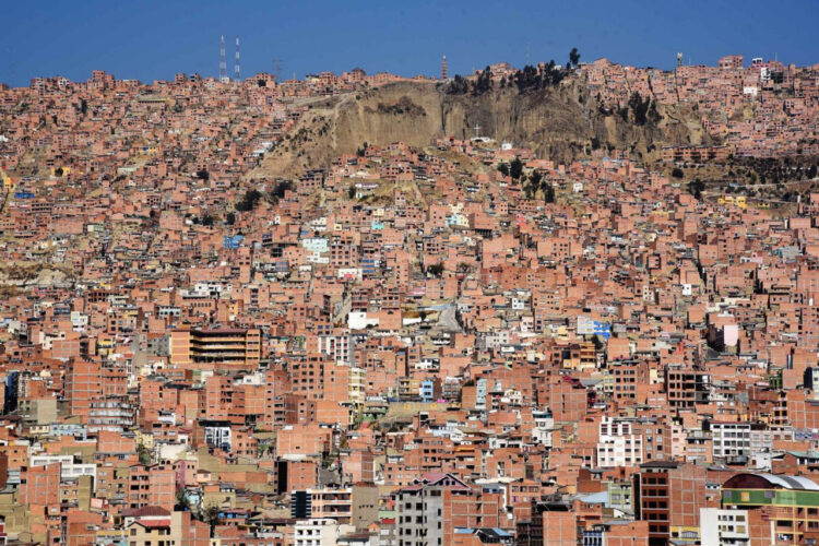 La ladera oeste de la ciudad de La Paz.