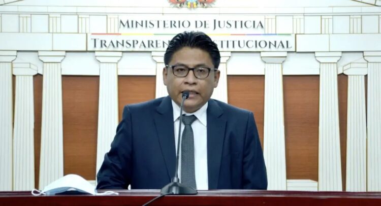 Ministro Lima dice que se investigarán las denuncias en la ABC ‘caiga quien caiga’