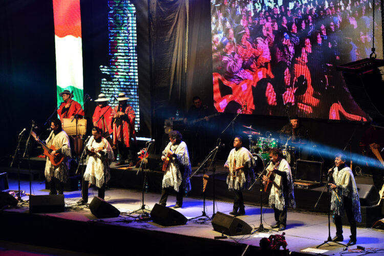 Los Kjarkas cierran su gira 50 aniversario en el exterior