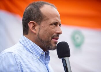 Camacho tilda de ‘vendidos’ a los otros ocho gobernadores e instituciones cruceñas no asistirán a la mesa técnica