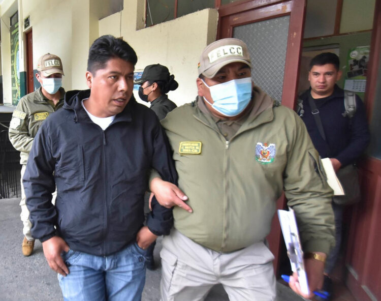 Machicado es procesado por la quema del mercado de coca de Villa El Carmen; 15 delitos pesan en su contra