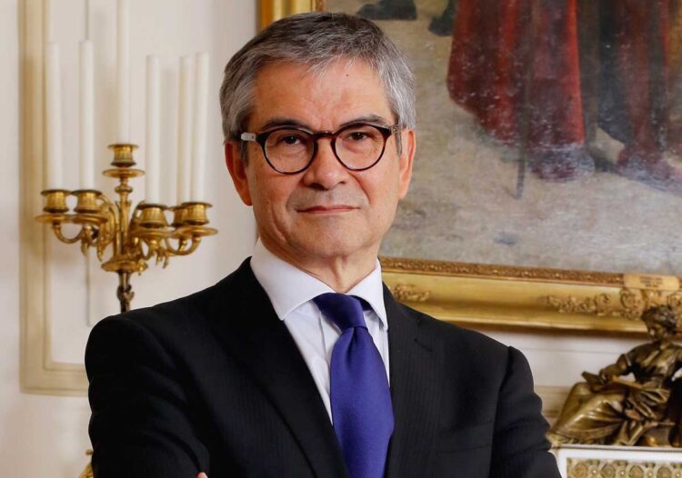 Boric nombra al expresidente del Banco Central como futuro ministro de Hacienda en Chile