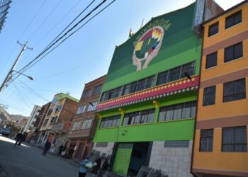 El Gobierno admite ilegalidad del mercado de coca de Villa El Carmen, y su necesidad