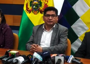 El Gobierno espera a mineros de Huanuni para reinstalar el diálogo y les pide reflexionar