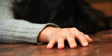 Una adolescente planifica el asesinato de su madre, el arma estaba escondida en un peluche