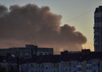 Al menos dos personas han muerto en la localidad polaca de Przewodow, tras el posible impacto de dos cohetes perdidos.