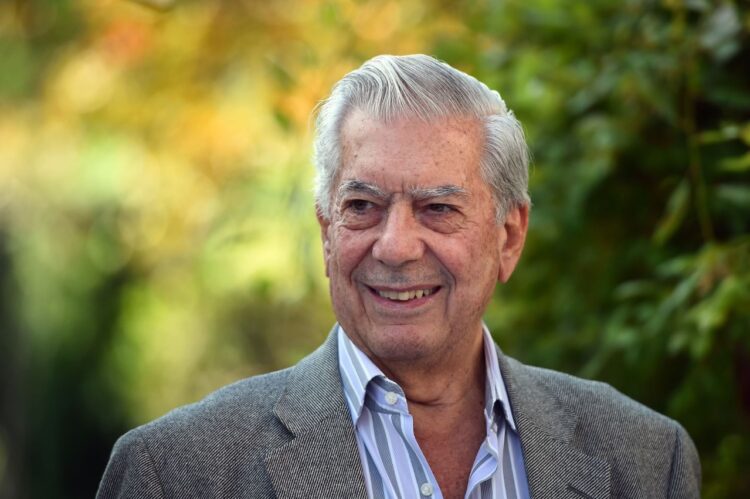 Vargas Llosa, ‘impaciente’ por entrar en Academia Francesa (secretaria perpetua)