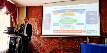 UNIVIDA S.A. organizó el “1er Seminario de Seguros y Reaseguros en Bolivia” dirigido a estudiantes universitarios