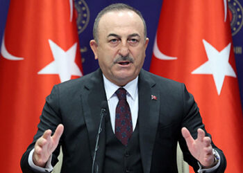 Turquía tilda de ‘bullying’ las críticas de Washington a Riad por el recorte en la producción de barriles de crudo