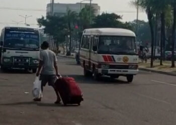 Transportistas de Santa Cruz analizan volver a circular pese a continuación del paro cívico