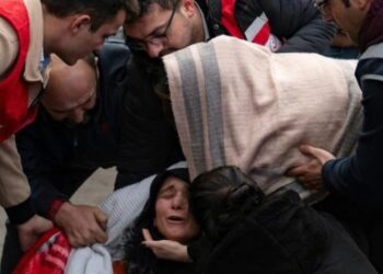 Al menos 40 muertos en explosión en mina de carbón en Turquía