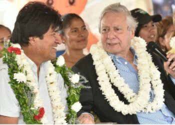 Evo Morales y Percy Fernández, mientras eran autoridades. Foto: Evo Morales (Twitter)