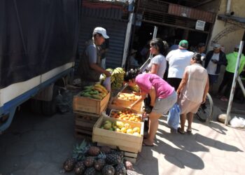 Día de abastecimiento se encuentra con escasez de productos y precios elevados