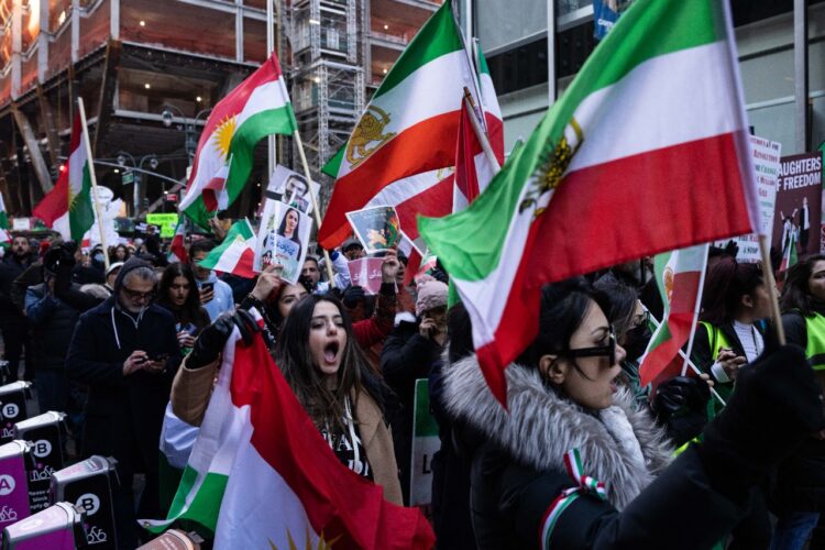 La ONU investigará la represión en Irán.