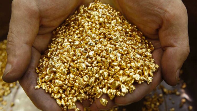 Interpol emitió sello azul para ciudadano indio que traficaba 318 kilos de oro