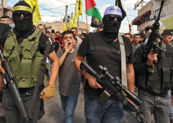 Dos palestinos y un militar israelí mueren en enfrentamientos en Cisjordania