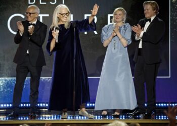 ‘El poder del perro’ de Campion suma galardones en los Critics Choice Awards