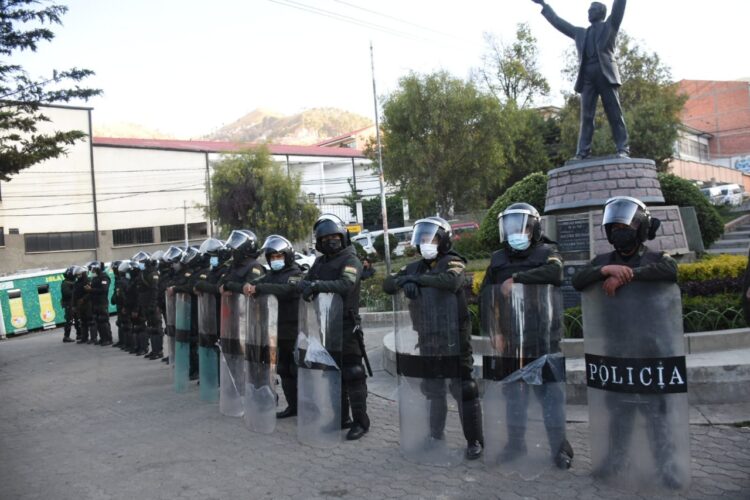 La Policía despliega efectivos ‘en todos lados’ por movilizaciones, pero se focaliza en Villa Fátima