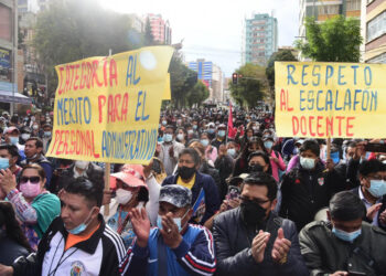 Maestros amenazan con paro, marchas y bloqueos si no se atiende su demanda de ítems