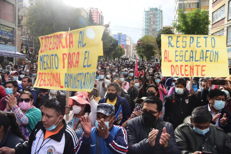 Maestros amenazan con paro, marchas y bloqueos si no se atiende su demanda de ítems