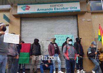 Exguardias toman edificio edil y la Alcaldía de La Paz dice que los recontratará en tres meses