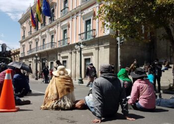 Tras protestas, la CNS compromete tres centros oncológicos