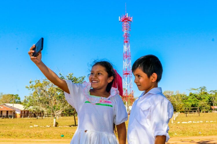 ENTEL S.A. pone en servicio una Radio Base en el territorio indígena de Monte Verde