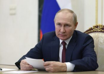 Putin promete fertilizantes a Malí