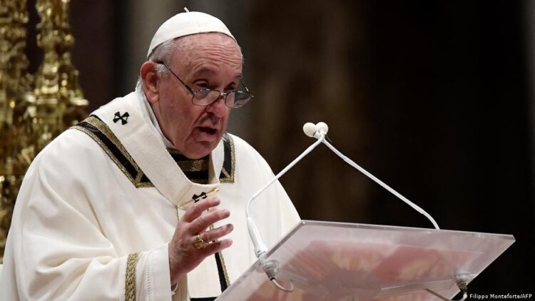 Papa Francisco: Se debe tratar mejor a las suegras, pero que ellas no critiquen