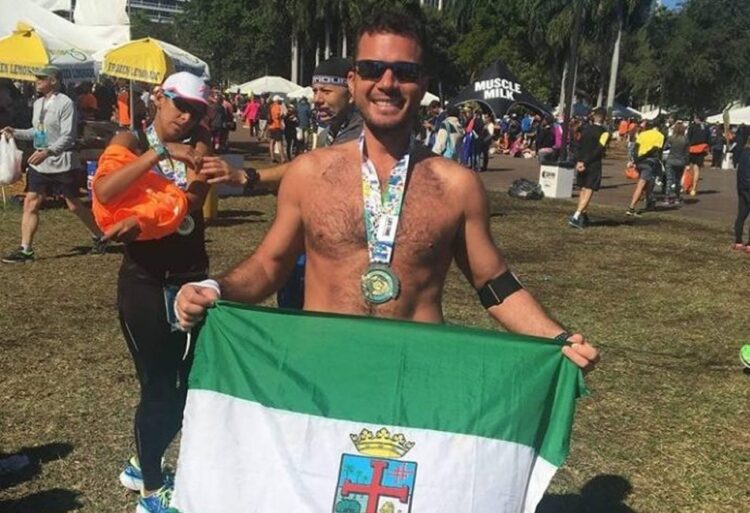 Antonio Parada se muestra en movilizaciones cívicas. Foto: RRSS