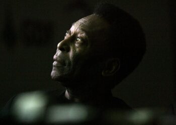Pelé sigue estable, con «buena respuesta» a infección respiratoria