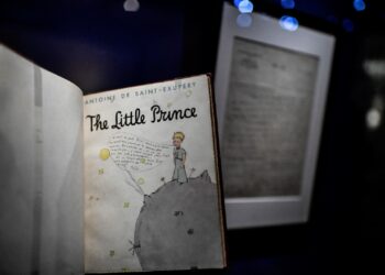 Francia expone el manuscrito de ‘El Principito’